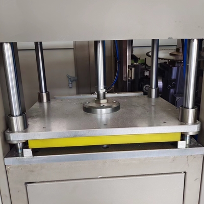 CNC 1,6 м Алюминиевая концовая фрезерная машина 3000w Окна и двери