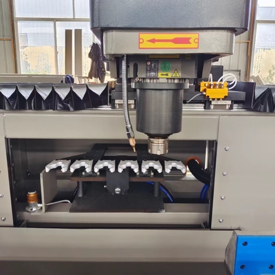 Центр трассы алюминиевого CNC двери и окна подвергая механической обработке центра CNC профиля алюминиевый