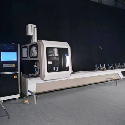 Высокоточный алюминий 4-осевой CNC сверлильный фрезерный ATC обрабатывающий центр Окно дверь изготавливающая машина с вращающимся шпинделем