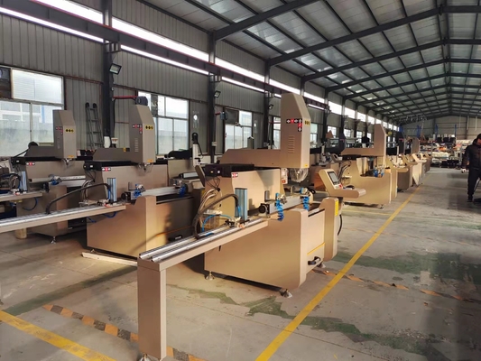 Маленькая алюминиевая дверь оконная CNC буровая фрезерная машина с длиной обработки 1200 мм