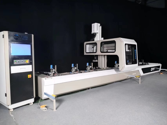 Промышленность Алюминиевые машины Промышленность Алюминий 4Axis CNC Machining Center Для продажи