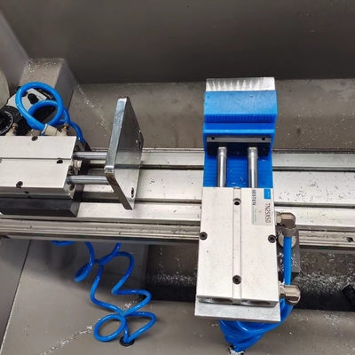3 оси CNC буровой и фрезерной машины Максимальная длина обработки 1500 мм
