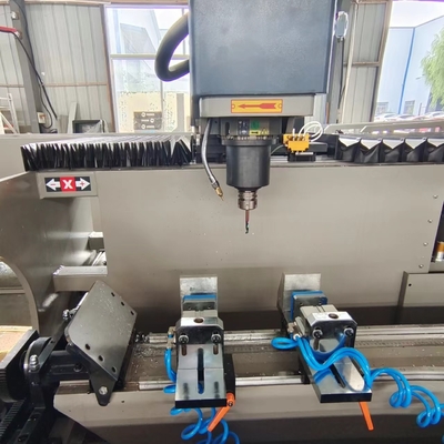 Подвергать механической обработке Cnc профиля Atc алюминиевый центризует Cnc обрабатывая центры
