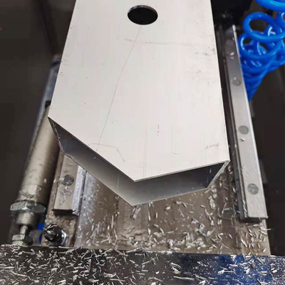 филировальная машина CNC 3 осей 500mm алюминиевая для алюминиевого профиля